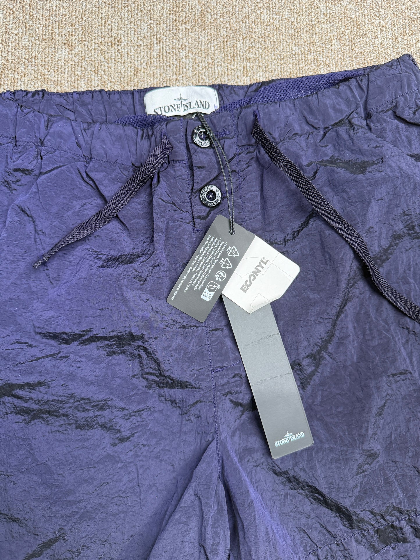 Stone Island Nylon Metal Shorts - BNWT (S)