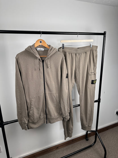 Stone Island Tracksuit (XXL)
